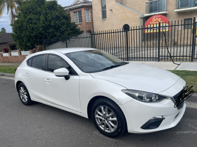 出售2014 mazda 3 touring Hatch